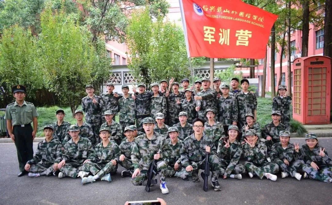 意气风发！军训结训见证他们的超燃蜕变