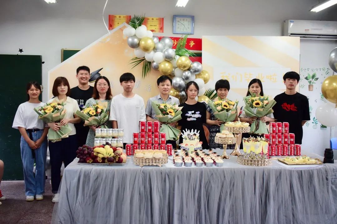 毕业季特刊｜我们的征途，是星辰大海！